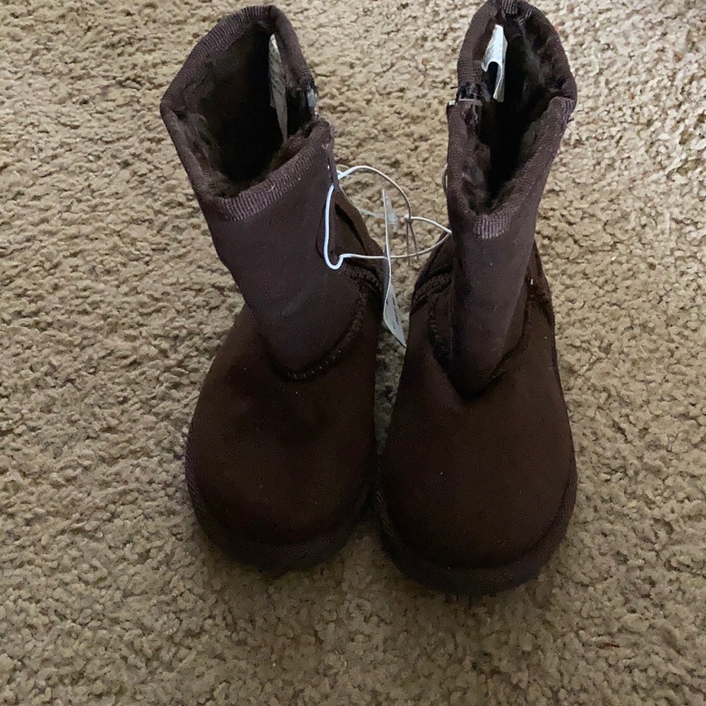 Circo brown boots